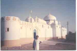 Exterior of joint Hindu-Muslim shrine in Uderolal, Sindh